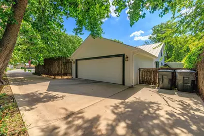 904 N Lincoln, Fredericksburg, TX 78624 - Photo 33