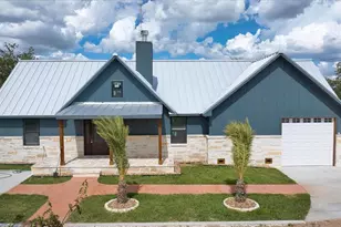 207 N Fourth St, Harper, TX 78631 - Photo 1