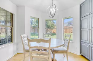 205 Edgewood Dr, Fredericksburg, TX 78624 - Photo 7