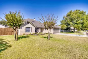 205 Edgewood Dr, Fredericksburg, TX 78624 - Photo 31