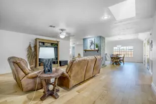 205 Edgewood Dr, Fredericksburg, TX 78624 - Photo 15
