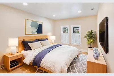 103 W Centre St, Fredericksburg, TX 78624 - Photo 17