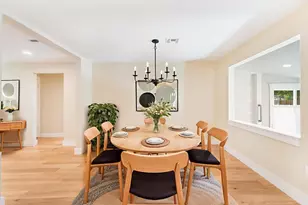 103 W Centre St, Fredericksburg, TX 78624 - Photo 5