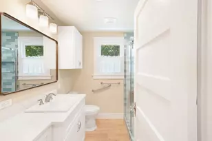 103 W Centre St, Fredericksburg, TX 78624 - Photo 13