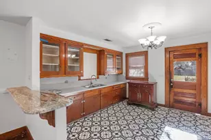 1007 N Llano St, Fredericksburg, TX 78624 - Photo 7