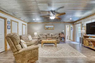 25525 Ranch Rd 2323, Fredericksburg, TX 78624 - Photo 17