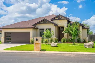 109 Madrona Ln, Fredericksburg, TX 78624 - Photo 1