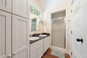 105 E Centre St, Fredericksburg, TX 78624 - Photo 45