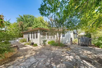 105 E Centre St, Fredericksburg, TX 78624 - Photo 51