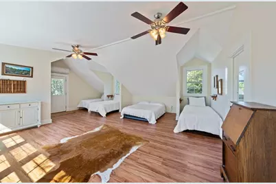 105 E Centre St, Fredericksburg, TX 78624 - Photo 43