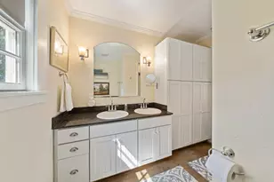 105 E Centre St, Fredericksburg, TX 78624 - Photo 37