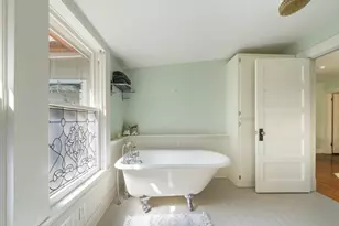 105 E Centre St, Fredericksburg, TX 78624 - Photo 21