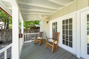 105 E Centre St, Fredericksburg, TX 78624 - Photo 41