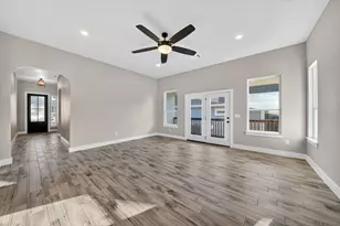 1603 Redwood Ct, Fredericksburg, TX 78624 - Photo 5