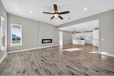 1603 Redwood Ct, Fredericksburg, TX 78624 - Photo 3