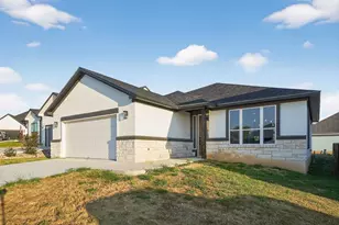 1604 Redwood Ct, Fredericksburg, TX 78624 - Photo 1