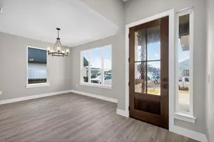 1604 Redwood Ct, Fredericksburg, TX 78624 - Photo 3