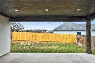 1604 Redwood Ct, Fredericksburg, TX 78624 - Photo 31