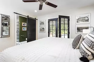 212 W Peach St, Fredericksburg, TX 78624 - Photo 13