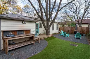 203 W Travis St, Fredericksburg, TX 78624 - Photo 21