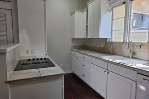 109 W Travis St, Fredericksburg, TX 78624 - Photo 17