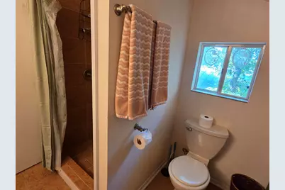 109 W Travis St #TH, Fredericksburg, TX 78624 - Photo 11