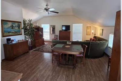 109 W Travis St #TH, Fredericksburg, TX 78624 - Photo 5