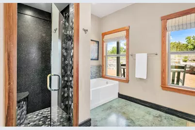 9848 W US Hwy 290, Fredericksburg, TX 78624 - Photo 11