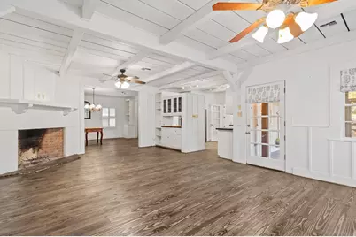 612 W San Antonio St, Fredericksburg, TX 78624 - Photo 13