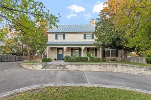 612 W San Antonio St, Fredericksburg, TX 78624 - Photo 51