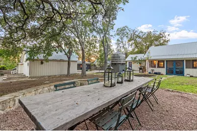 612 W San Antonio St, Fredericksburg, TX 78624 - Photo 69