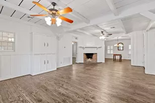 612 W San Antonio St, Fredericksburg, TX 78624 - Photo 11