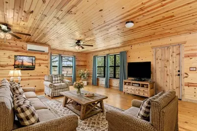 511 Bluebird St, Fredericksburg, TX 78624 - Photo 5