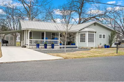 808 N Crockett St, Fredericksburg, TX 78624 - Photo 9