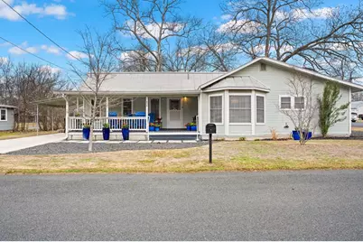 808 N Crockett St, Fredericksburg, TX 78624 - Photo 11