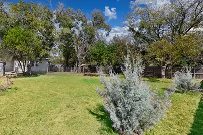 707 Whitney, Fredericksburg, TX 78624 - Photo 23