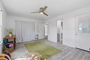 707 Whitney, Fredericksburg, TX 78624 - Photo 13