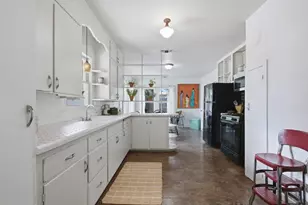 707 Whitney, Fredericksburg, TX 78624 - Photo 7