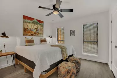 907 Hill St, Fredericksburg, TX 78624 - Photo 9