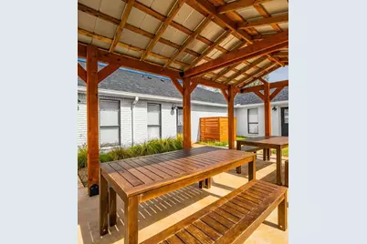 907 Hill St, Fredericksburg, TX 78624 - Photo 13