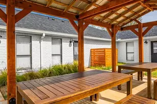 907 Hill St, Fredericksburg, TX 78624 - Photo 13