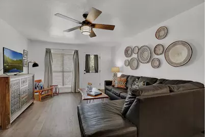 907 Hill St, Fredericksburg, TX 78624 - Photo 19