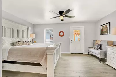 907 Hill St, Fredericksburg, TX 78624 - Photo 25