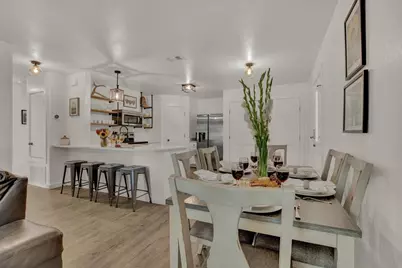 907 Hill St, Fredericksburg, TX 78624 - Photo 7