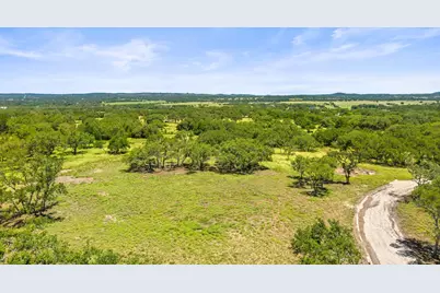 936 Lindeman Ln, Blanco, TX 78606 - Photo 3