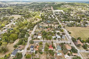 1513 Jefferson St, Kerrville, TX 78028 - Photo 55