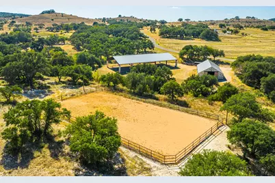 1495 Walnut Springs Rd, Johnson City, TX 78636 - Photo 15