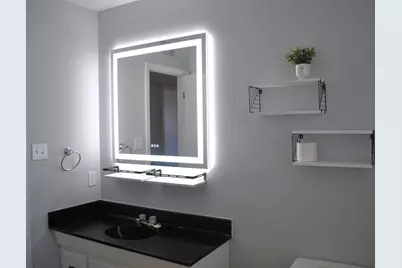 204 Green Meadows Lane, Fredericksburg, TX 78624 - Photo 9