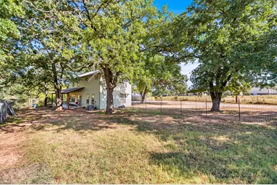 959 S Eagle St, Fredericksburg, TX 78624 - Photo 71