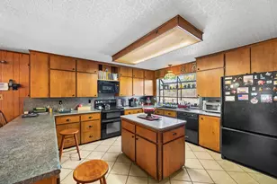 959 S Eagle St, Fredericksburg, TX 78624 - Photo 27